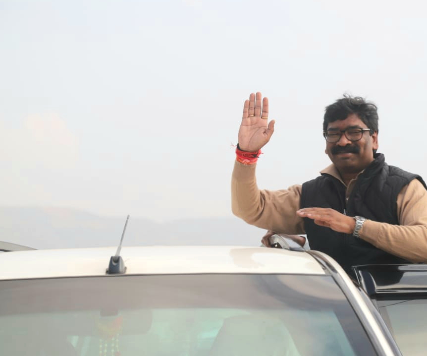 I will not work as a cm but as a son, brother and a friend : hemant Soren