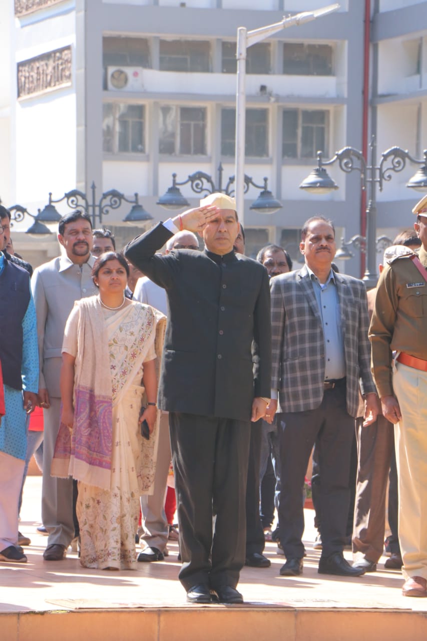 Flag hoisting in jharkhand secretariat