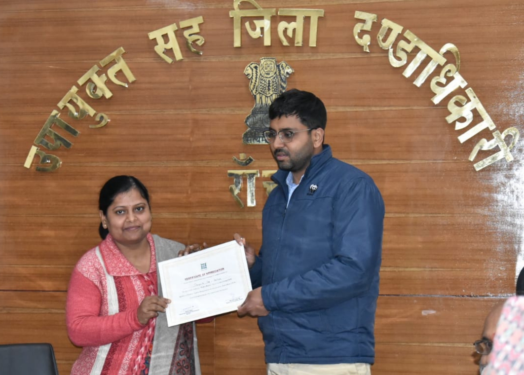 Dc ranchi felicitated for successfully coordinating project pavitra