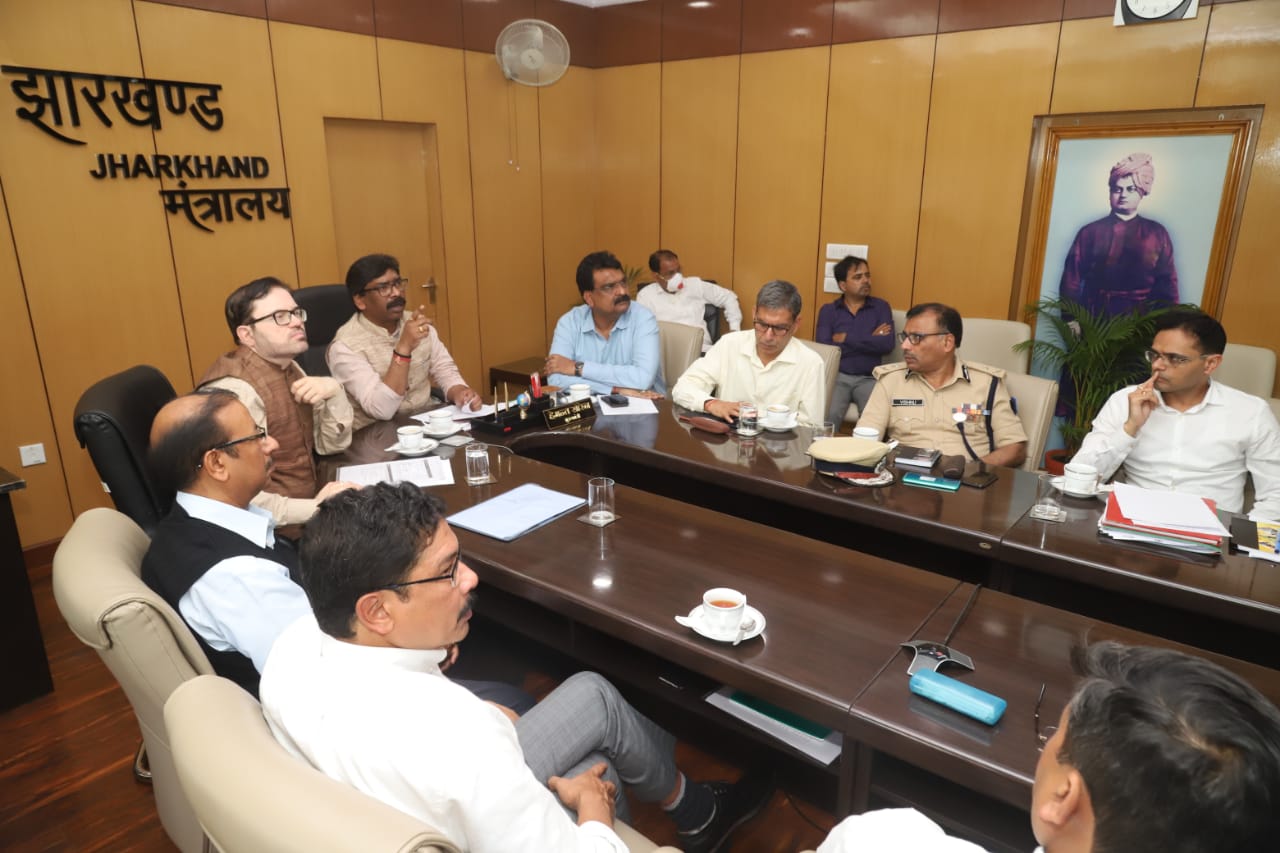Its Lockdown not holiday, dont roam unnecessary : hemant Soren