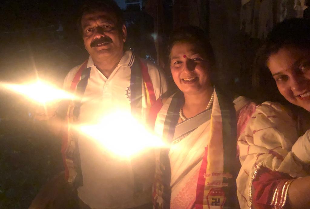  प्रकाशोत्सव पर्व सहभागी डॉ.धनपत कुसुम विशाल निवेदिता व शौर्य लुनिया ( दिल्ली )