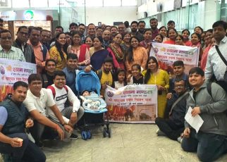 A delegation of sri shyam Mandal departed via air route through delhi to khatu dham