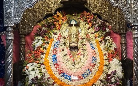Nishan pujan on occassion of vijya ekadashi in sri shyam mandir