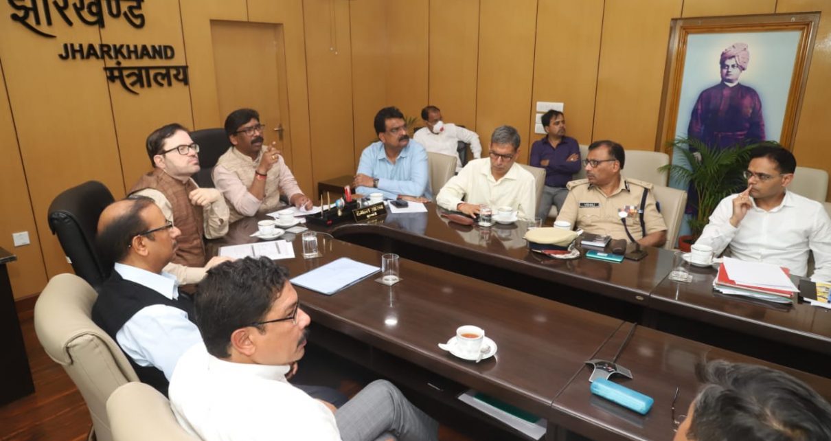 Its Lockdown not holiday, dont roam unnecessary : hemant Soren