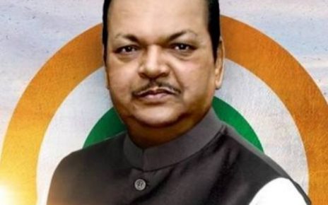 Ex central minister sibodh kant came forward to help poor and need people