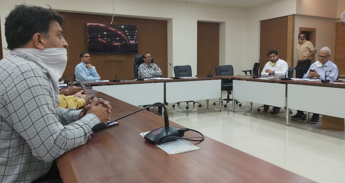 Meeting between food supply department and Jharkhand chamber
