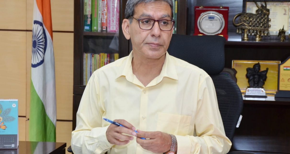 Sukhdeo singh took the offical charge of 23rd chief secretary of Jharkhand